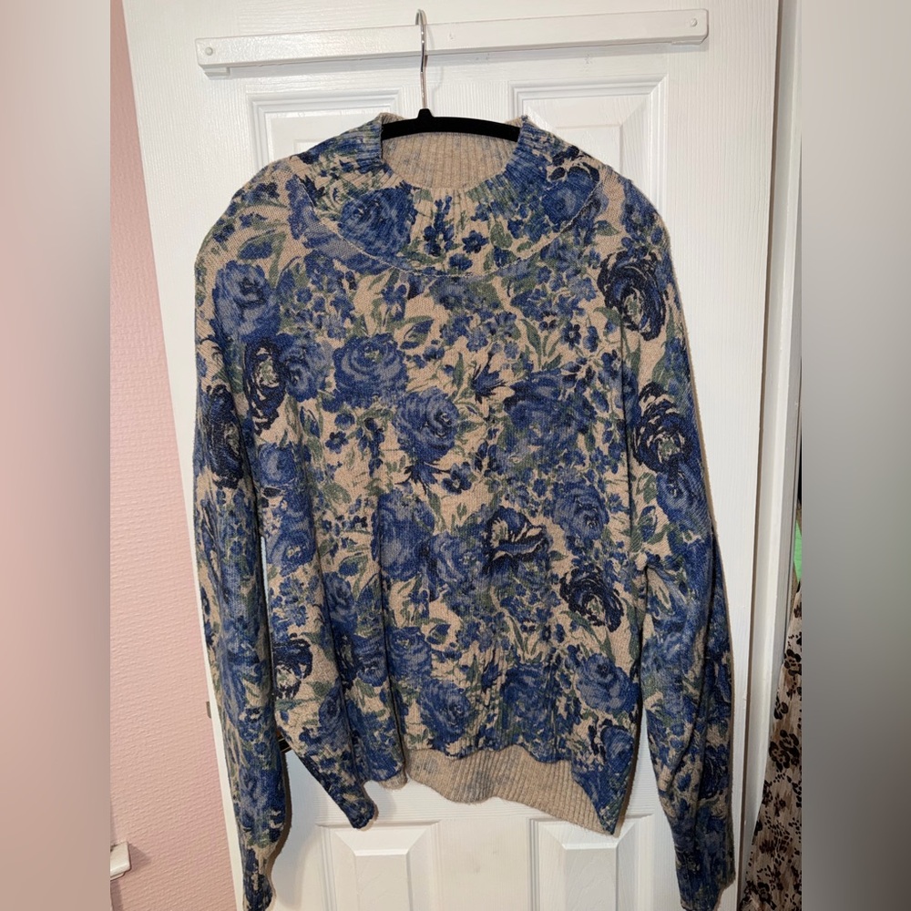Lauren Conrad beige/blue floral roses turtleneck sweater XL new